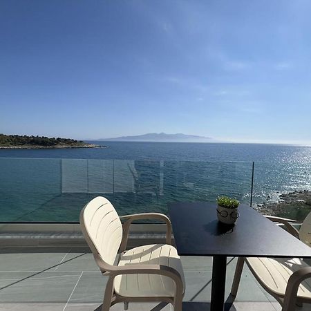 Sea Breeze Villa ซารานเดอ ภายนอก รูปภาพ