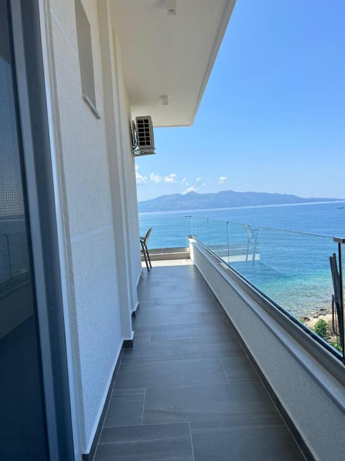Sea Breeze Villa ซารานเดอ ภายนอก รูปภาพ